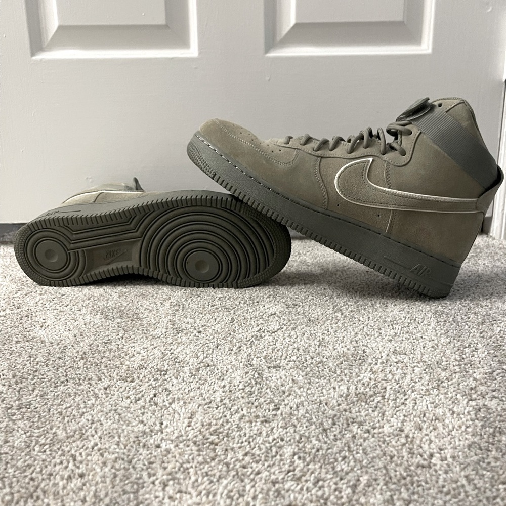 Nike Air Force 1 High 07 Lv8 Green Suede Sneaker Mens 11.5